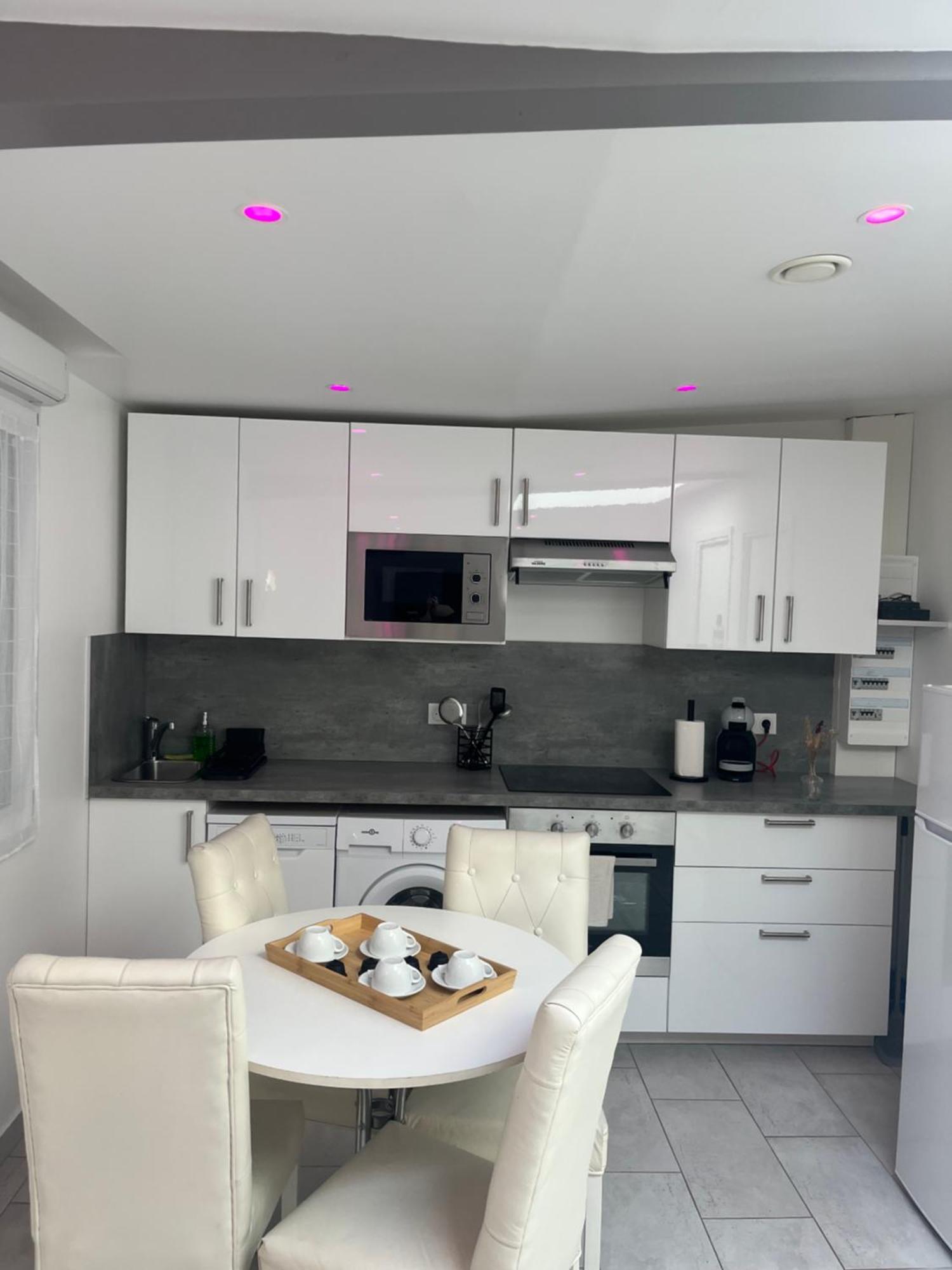 La Dream Night Apartment *